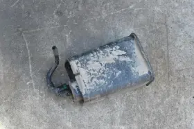 30744085 2005 2006 2007 Volvo Xc70 Fuel Vapor Charcoal Canister 2.5l Turbo