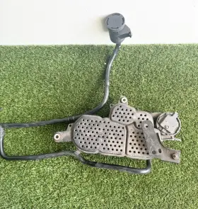 8k0-201-827-c Audi 08-16 A5 S5 8t Fuel Gas Vapor Evaporator Charcoal Canister With Hose Oem