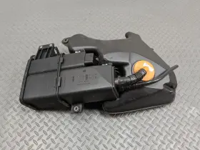 1717524102 Bmw 2006 - 2008 750i Oem Fuel Vapor Evaporator Canister Assembly 1717524102 Bmw 2006 - 2008 750i Oem Fuel Vapor Evaporator Canister Assembly
