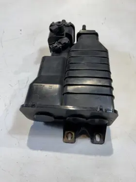 84470042 Cadillac 2020 Ct6 3.6l Fuel Vapor Evaporator Charcoal Canister 70k Oem 84470042 Cadillac 2020 Ct6 3.6l Fuel Vapor Evaporator Charcoal Canister 70k Oem