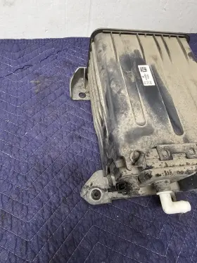 9u5a-9d653-ab Ford E-250 Fuel Vapor Evap Canister Oem 2010-2014