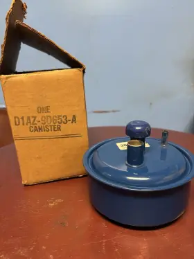 D1az1-9d635-a Ford New In Box Vapor Canister