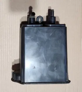 D8ae-2d653-bb Ford 1983-1997 F150 F250 F350 Fuel Vapor Charcoal Canister 7.5l 460 Oem