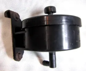 Gmc 17058208 Gm Fuel Vapor Canister 1984-89 Chevy Truck Used- Low Miles