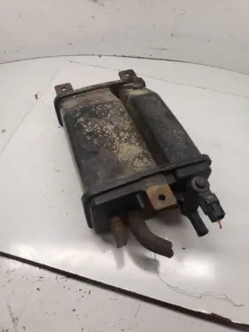 149504l60c Infiniti I35 2002 Fuel Vapor Canister 1107939