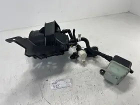 7747 Jaguar 2017-2020 F-pace Charcoil Canister Evap Vapor Carbon Tank Assembly Oem