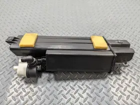 C2d26543 Jaguar 2013 - 2015 Oem Xj Fuel Vapor Evap Charcoal Canister Reservoir