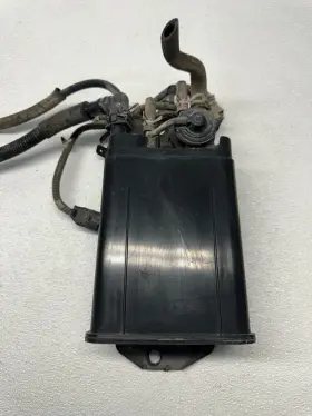 7774033131 Lexus 00 2004 Es300 Fuel Gas Tank Vapor Charcoal Canister Oem 231890