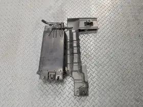 8g13-9e857-bj Lincoln 2010 - 2015 Mkt Oem Fuel Evaporator Canister Charcoal Vapor Assembly