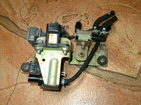 5609-b1-b Mazdaspeed 2004-2005 Miata Boost Sensor Clustered With Other Sensors