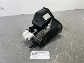 11821 Mercedes-benz 2020-2024 Cla 250 2.0l Fuel Vapor Evaporator Charcoal Canister Oem