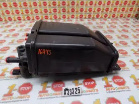 14950-1s718 Nissan 1998-2001 Frontier Fuel Vapor Canister Oem