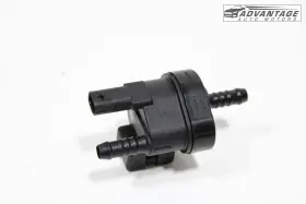 03h906517 Porshe 2015-2018 Porsche Cayenne Vapor Canister Purge Valve Solenoid Oem
