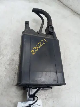 375.to1204 Toyota 2004 Sienna Le 3.3l Fwd At Fuel Vapor Canister