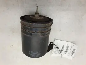 375.to1682 Toyota 1982 Pickup 2.4l 4wd Mt Fuel Vapor Canister