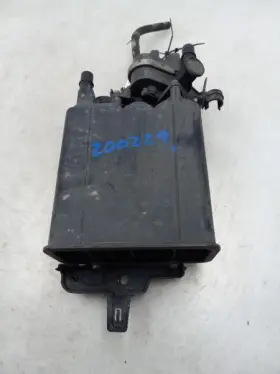 375.to1k07 Toyota 2007 Matrix 1.8l Fwd At Fuel Vapor Canister