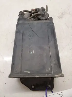 77740-02101 Toyota Corolla Le Fuel Vapor Canister 00-02 1.8l 4cyl 1zzfe